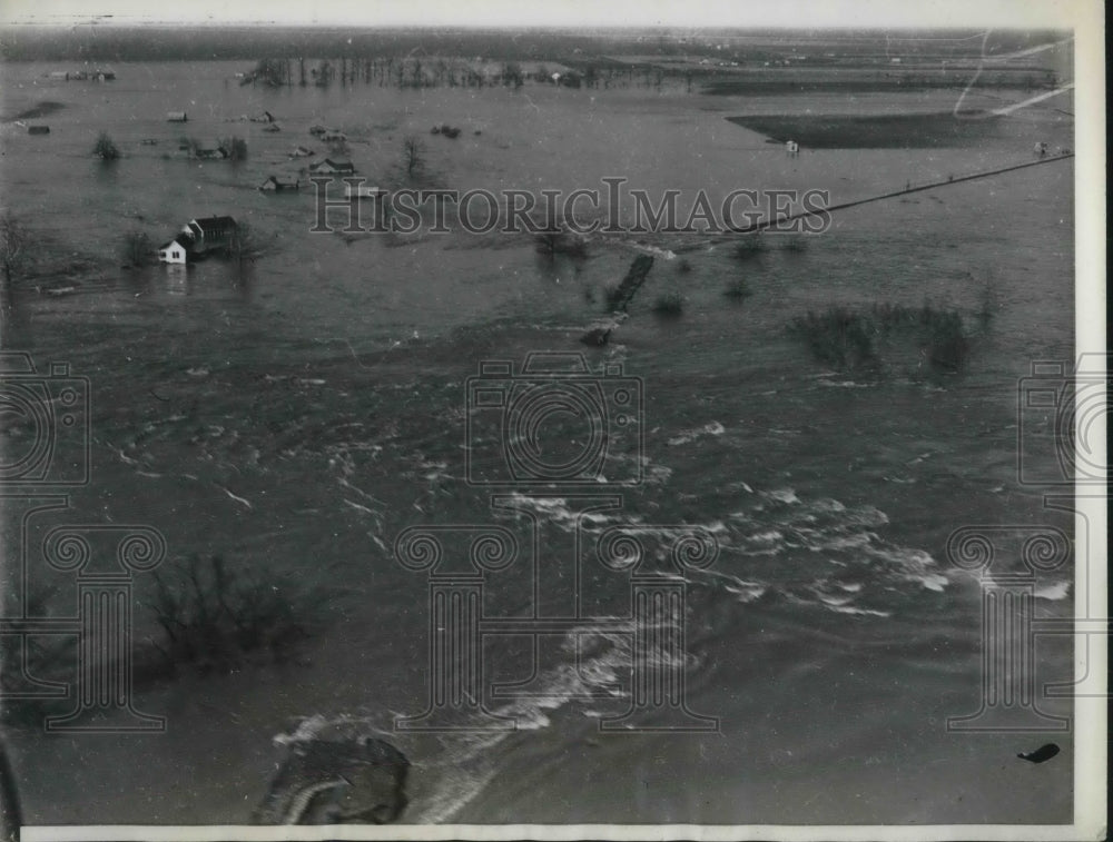 1937 Flood waters of Mississippi eliminates 40-mile horse shoe bend-Historic Images