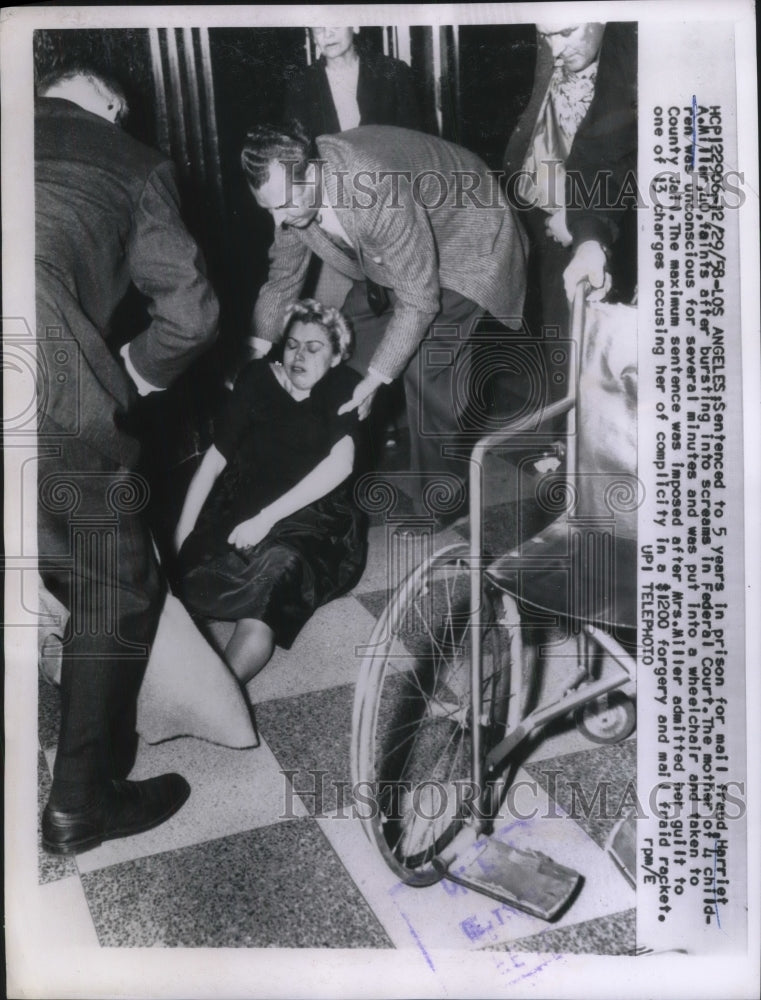 1958 Press Photo LA, Calif. Harriet Miller sentenced with mail fraud - Historic Images