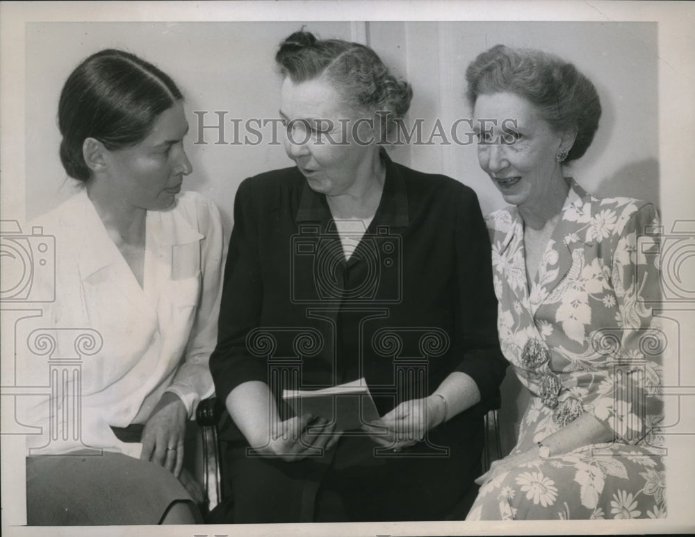 1944 Press Photo Chicago, Natl League of Women, Mrs R Field,R Mitchell, - Historic Images