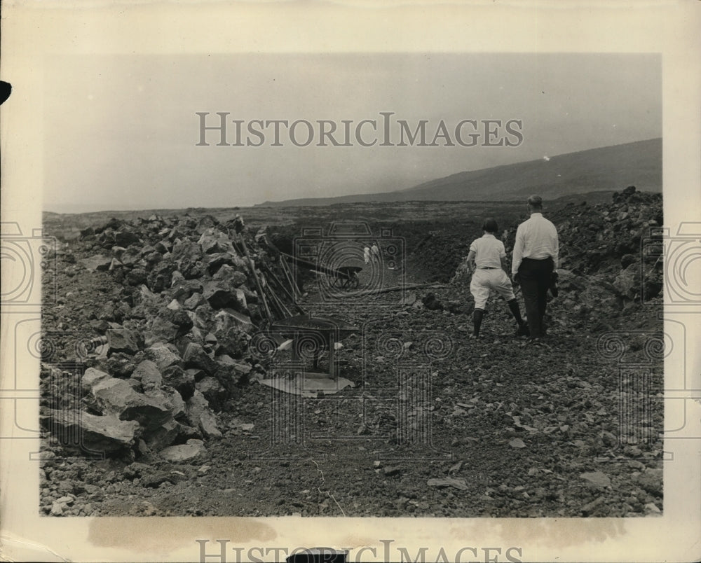 1937 Building motorways-Historic Images