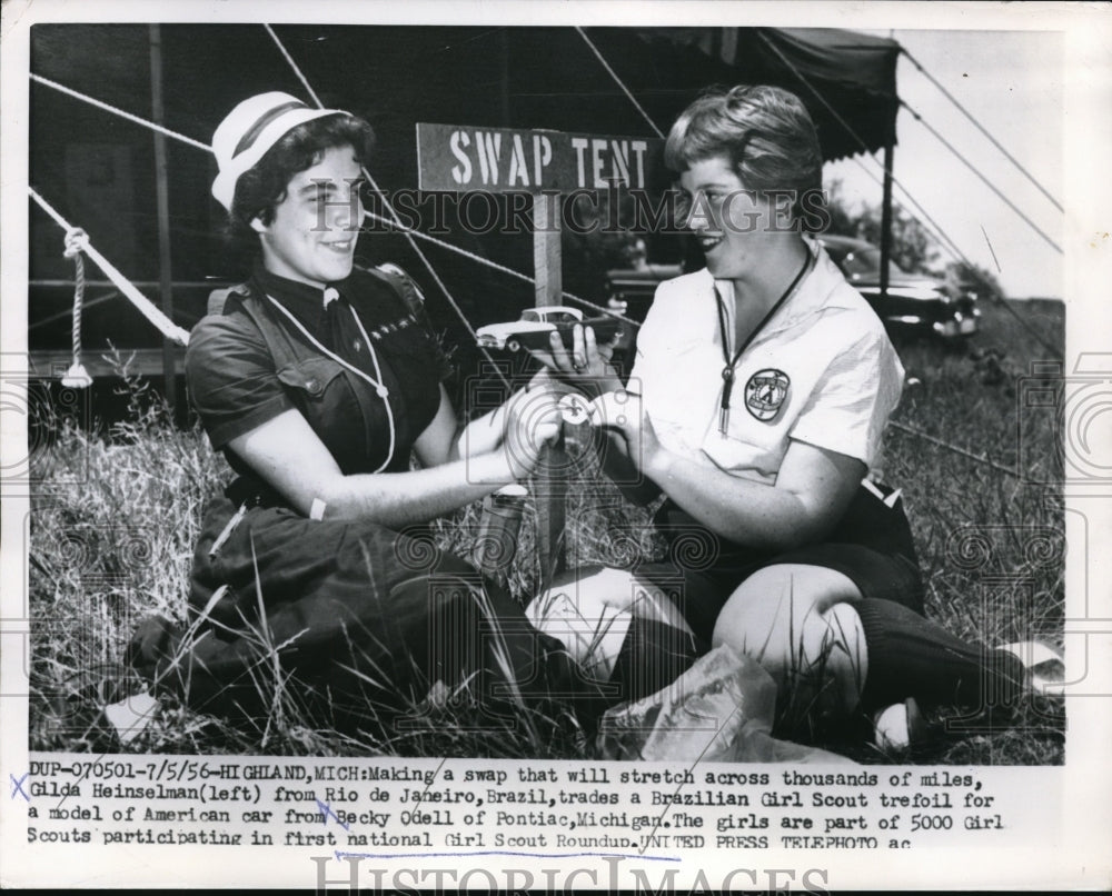 1956 Press Photo Highland Mi. girl scouts - Historic Images