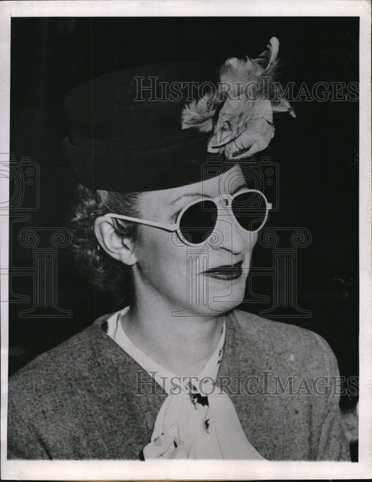 1947 Press Photo Mrs. Eva Healy e married Thomas Healey under a different name - Historic Images