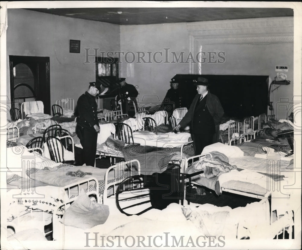 1940 Room Where Many Victims Were Sick at Salvation Army - Historic Images