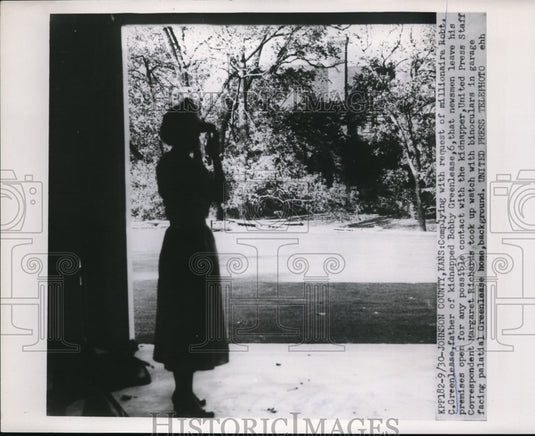 1953 Press Photo Johnson County, Kans reporter Richards at home of kidnap vic - Historic Images
