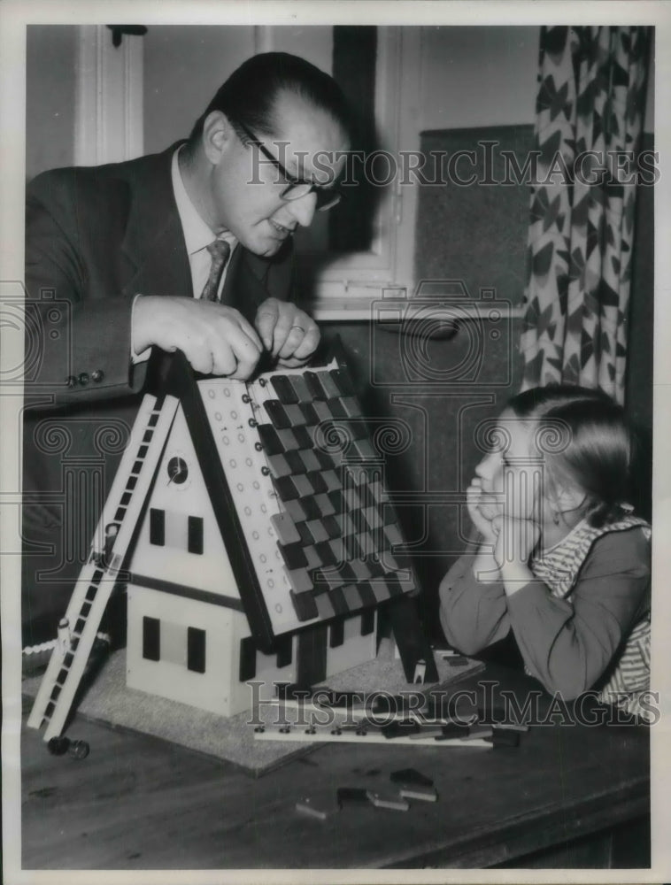 1960 Press Photo School Superintendent W Germany Alfred Angermeyer &amp; Student-Historic Images