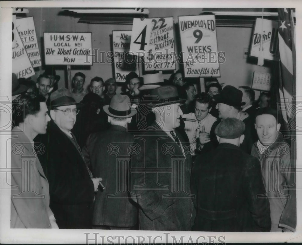 1949 Press Photo Unemployment Comp office in Camden, NJ - Historic Images