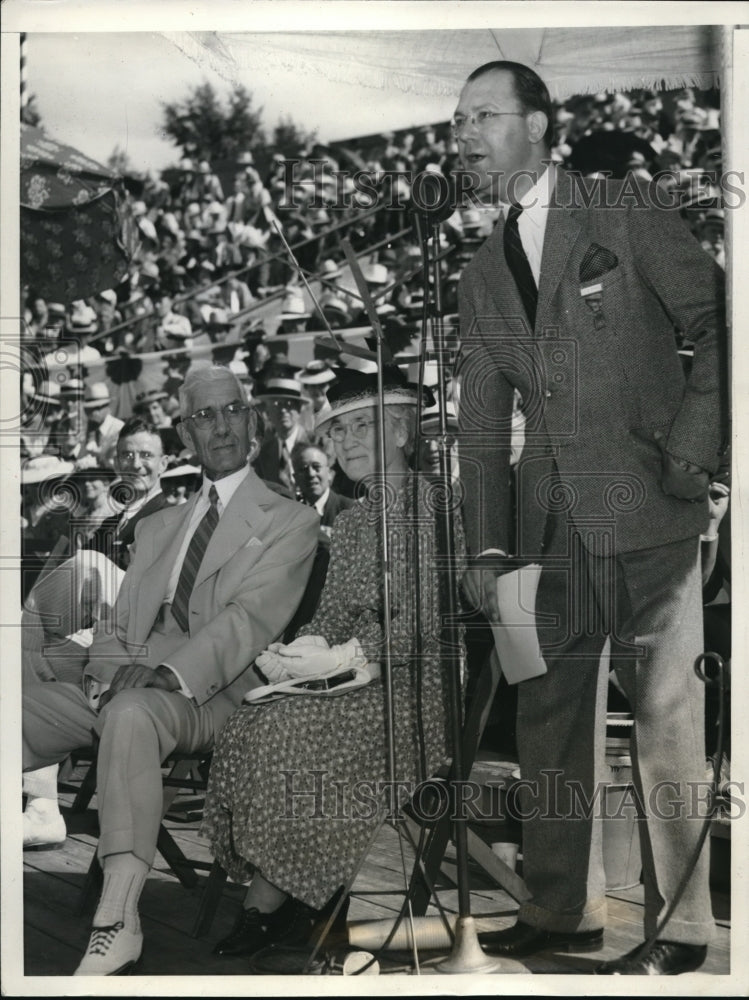 1940 Press Photo R.M. Dodsill with Mr &amp;Mrs Townsend founder of party - Historic Images