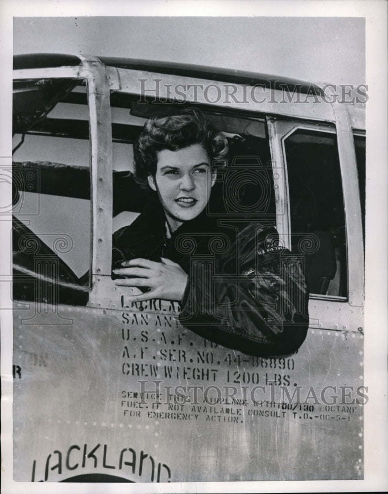 1953 Press Photo in Air Force Bomber Nancy Hardwick WAC&#39;S - Historic Images