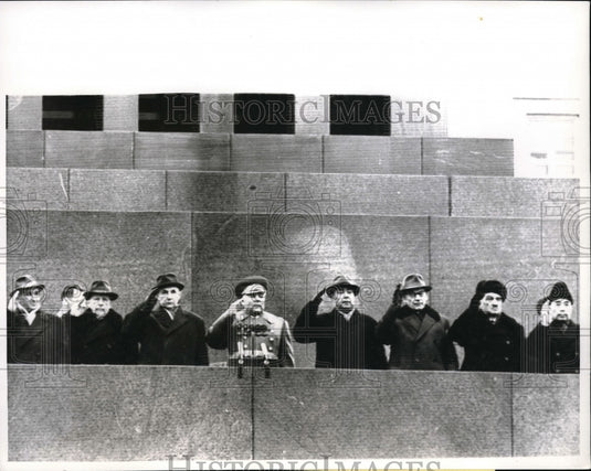 1964 Press Photo Communist Heads Stand On Lenin Tomb And Salute Bolshevik Rev - Historic Images