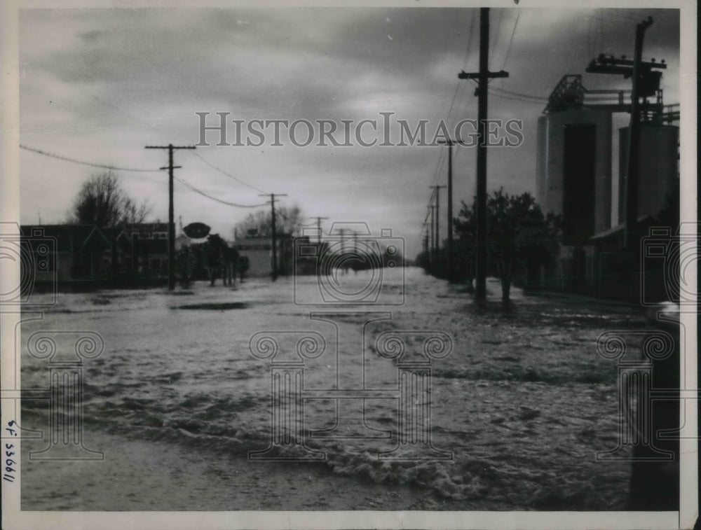 1936 Press Photo San Joaquin valley. cali floods of Bear creek from heavy rains - Historic Images