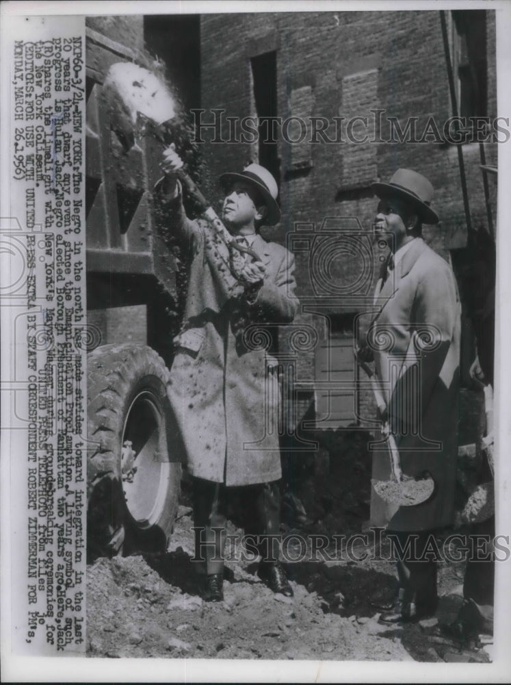 1956 Press Photo Hulan Jack w/ NY Mayor Wagner during groundbreaking ceremonies - Historic Images