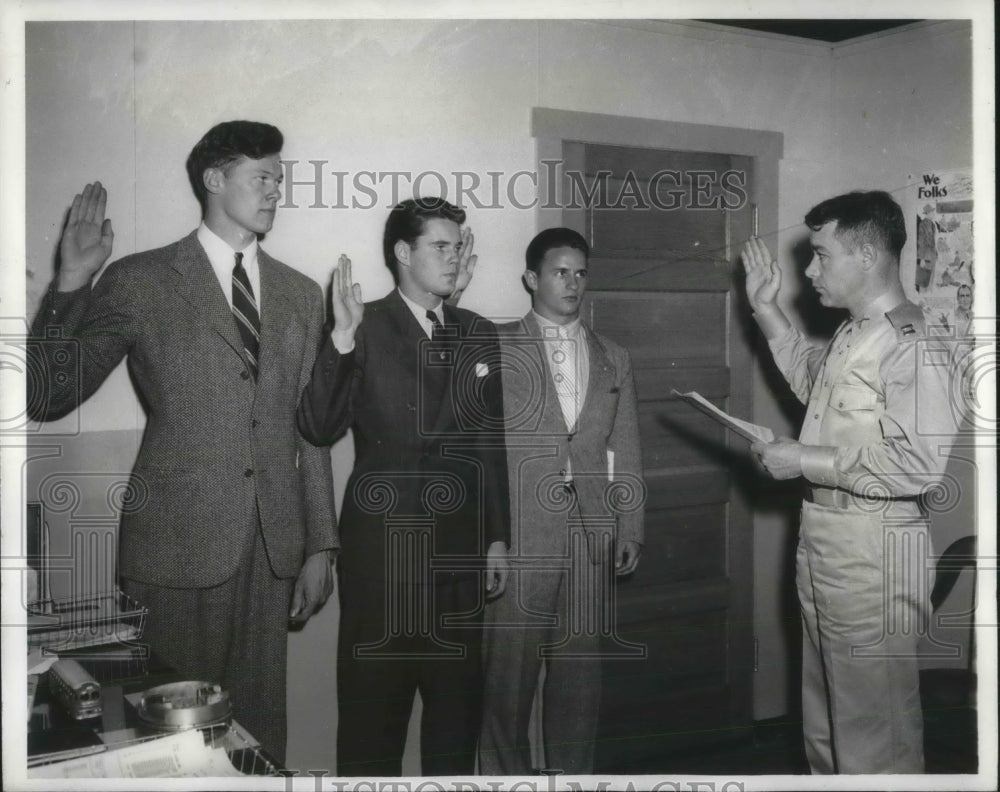 1941 Press Photo Induction Ceremony for three Cleveland Army Flying Cadet. - Historic Images