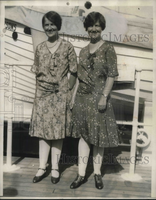 1930 Press Photo Marie adn Clarence Hunter on a sea voyage. Liner Ecuador - Historic Images