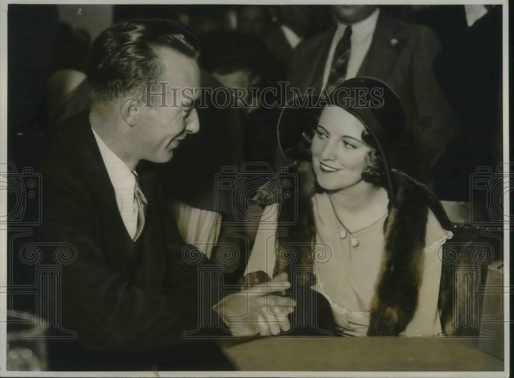 1931 Press Photo David Clark Murder Suspect With Beautiful Wife Nancy - Historic Images