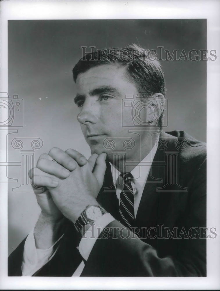 1963 Press Photo Producer Ted Yates Poses - Historic Images