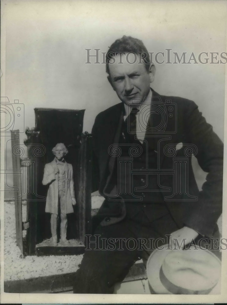 1924 Press Photo William Stoene, sculptor and portrait painter. - Historic Images