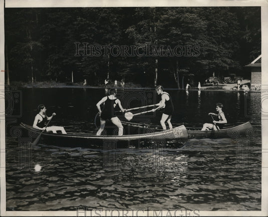 1930 Press Photo Girls at Water Carnival Westtown School - Historic Images