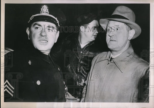 1961 Press Photo Capt Johanex Asgianison & Sgt William O Donnell of Boston Polic - Historic Images