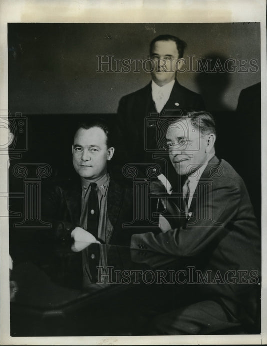 1933 Press Photo Art J Smith & atty James McGranery at Phila. Pa - Historic Images
