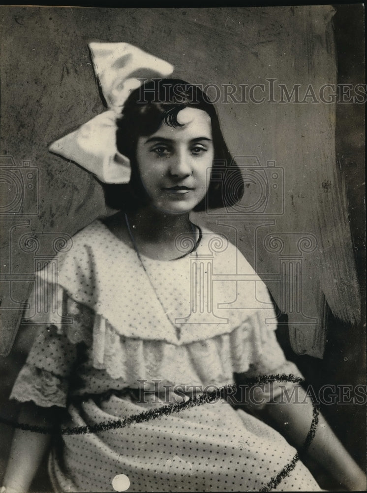1923 Press Photo Escaping Emma Silva - Historic Images