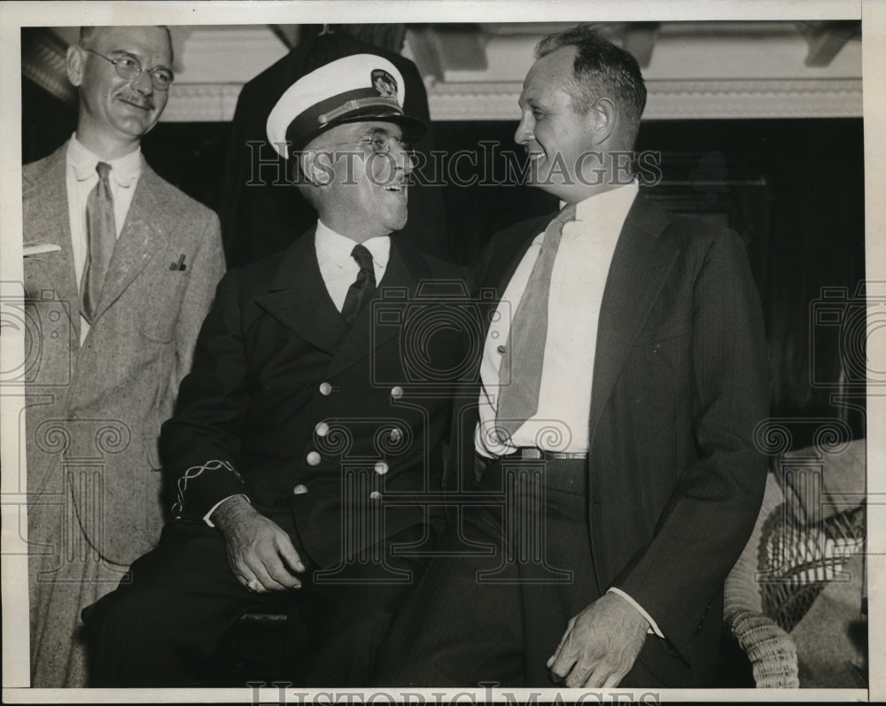 1933 Press Photo Old Dominion Ship Captain Will Heath After Hurricane Damage - Historic Images