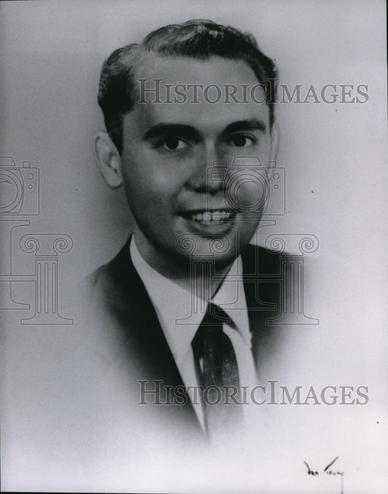 1962 Press Photo James Mellor Minister of Music. - Historic Images