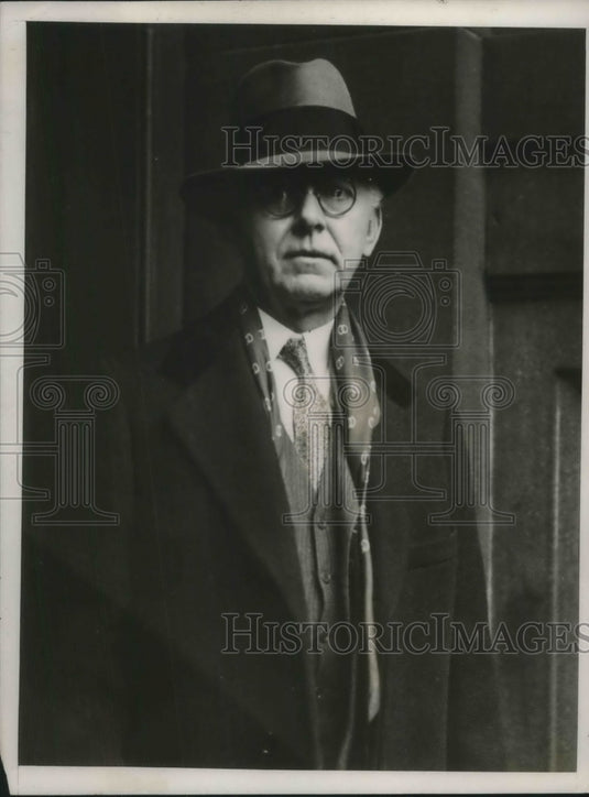 1932 Press Photo Garland B Overton, juror for Bank of US hearing - Historic Images