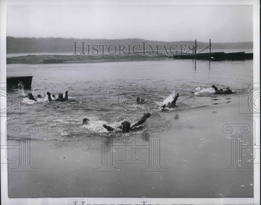 1954 Enlisted men from 91st Engineer Construction Batallion-Historic Images