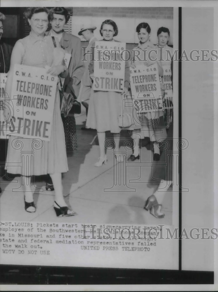 1953 Employees of the Southwestern Bell Tel. Comp. on Strike. - Historic Images