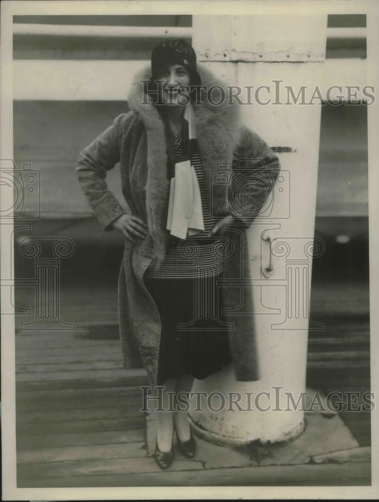 1929 Press Photo Hallie Stilles, American Darling of the Opera Comique - Historic Images