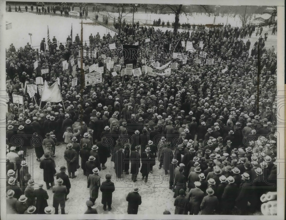 1934 Press Photo Several thousands of CWA workers stage protest in NYC - Historic Images