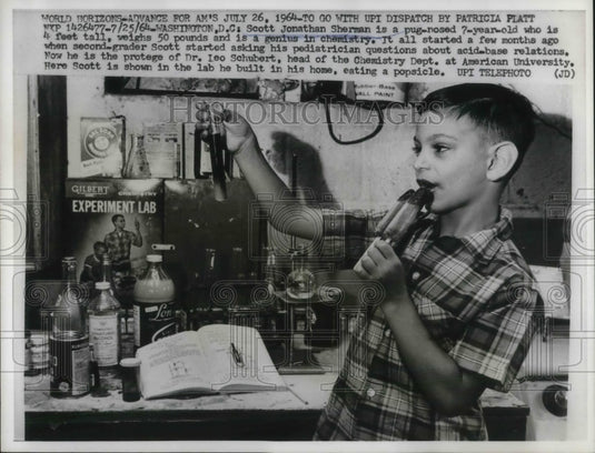 1964 Press Photo Scott Jonathon Sherman, Dr Leo Schubert American University - Historic Images
