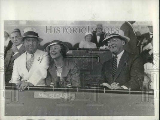 1933 Press Photo Socialites Teixeira De Mattos And Edgar Leonard At Hileah Race - Historic Images