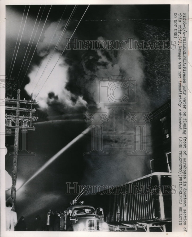 1950 Press Photo Philadelphia Warehouse On Fire - Historic Images