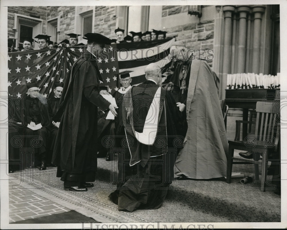 1933 Press Photo Dr Frank Piergepont Receives Honorary Law Degree - Historic Images