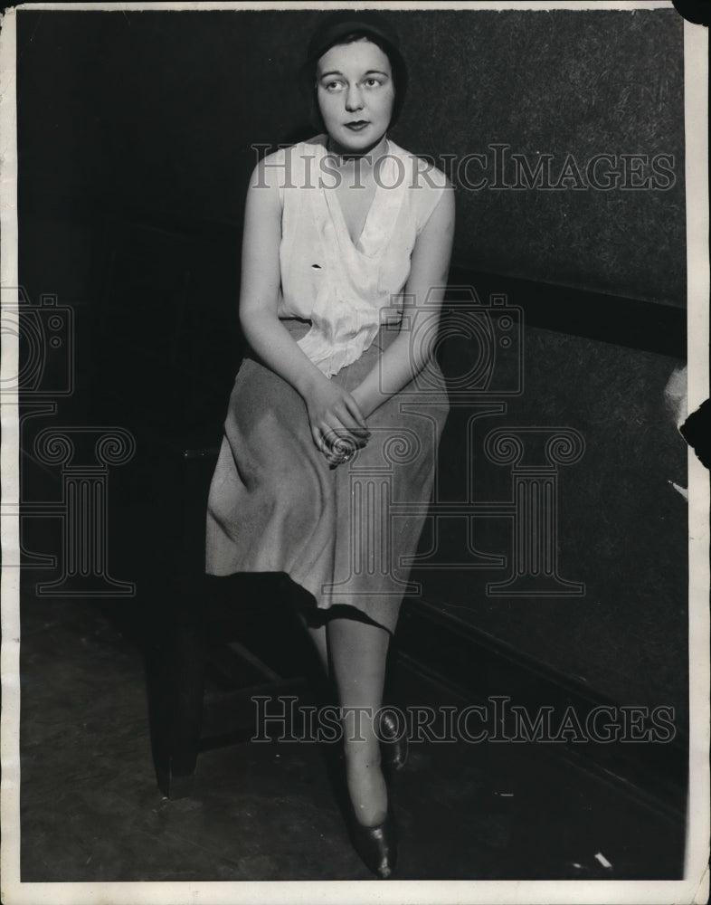 1931 Press Photo Posing Marella Royce - Historic Images