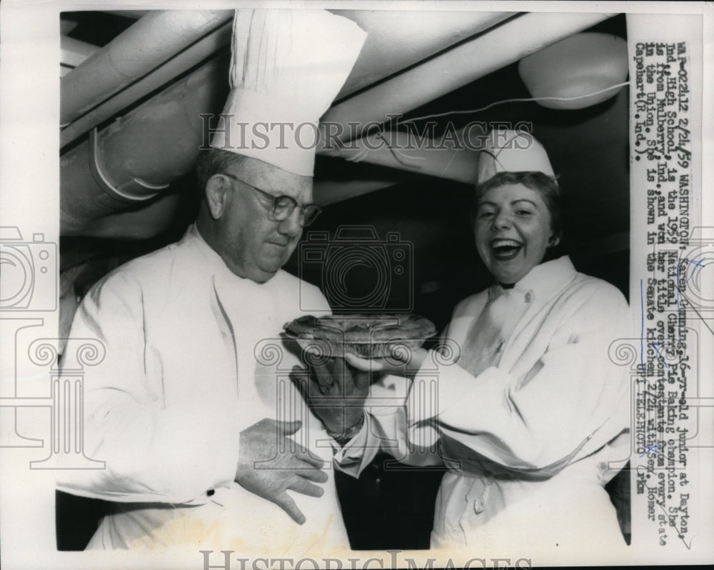 1959 Press Photo D.C. Karen Gunning, Natl Cherry Pie Bake champ,Sen Capehart - Historic Images