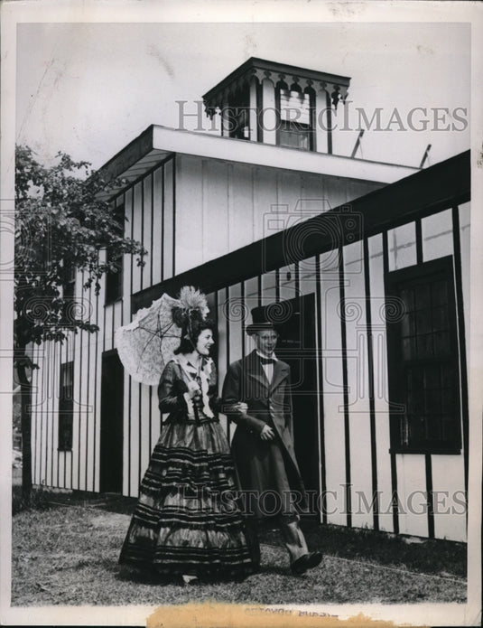 1948 Press Photo Replica, Chicago's First Railroad Station, P Cooke, G Eastland - Historic Images