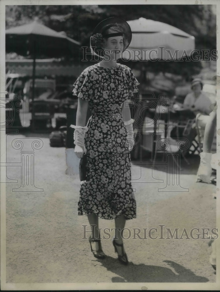 1934 Press Photo Lucy Saunders Greentrace Fair - Historic Images