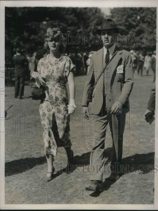 1936 Press Photo Lucy Saunders & John Heldt Attend Belmont Stakes Horse Race - Historic Images