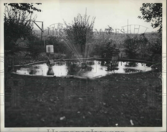 1933 Press Photo Fountain In Yeager Front Yard Architecture Design - Historic Images