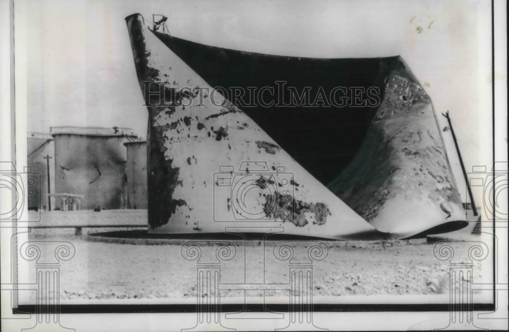 1967 Press Photo Wake Island Standard Oil Tank Typhoon Damage - Historic Images
