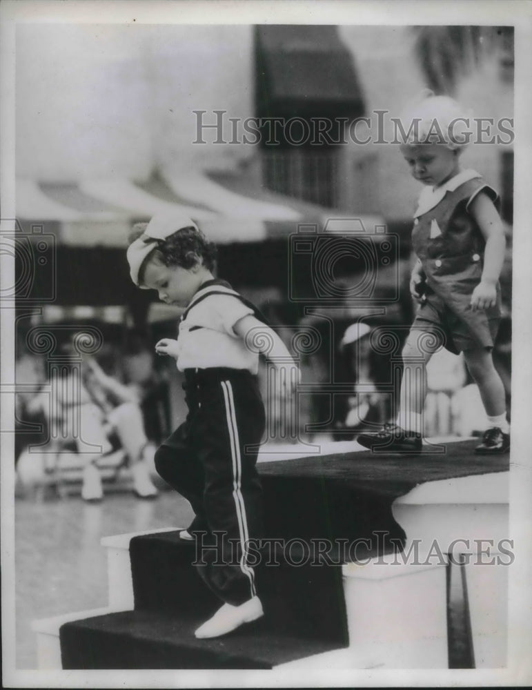 1936 Press Photo Young models in the Miami Biltmore Junior Fashion Show - Historic Images