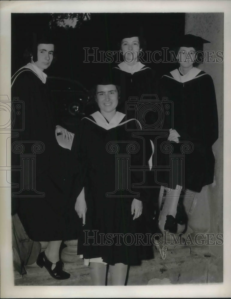 1940 Press Photo Honor Graduates of Vassar College for New York. - Historic Images