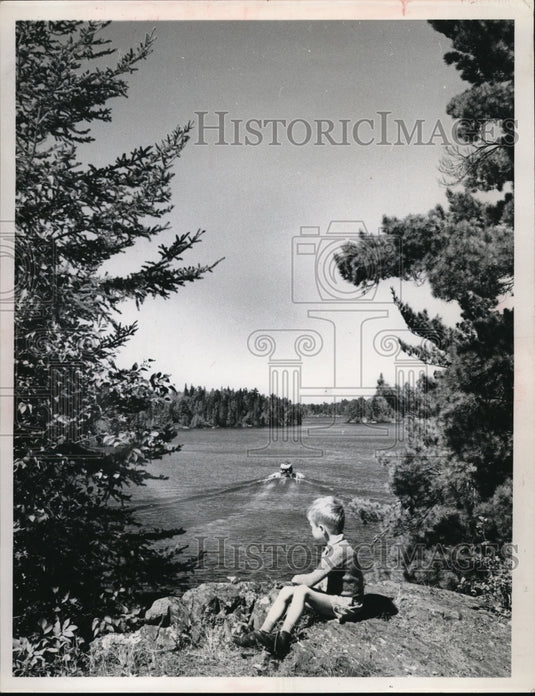 1963 Press Photo Lake of the Woods in Canada Kenora district - Historic Images