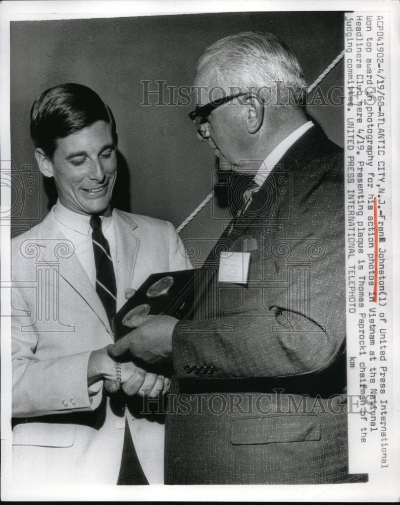 1968 Press Photo UPI Vietnam Photographer Frank Johnston Wins Press Award - Historic Images