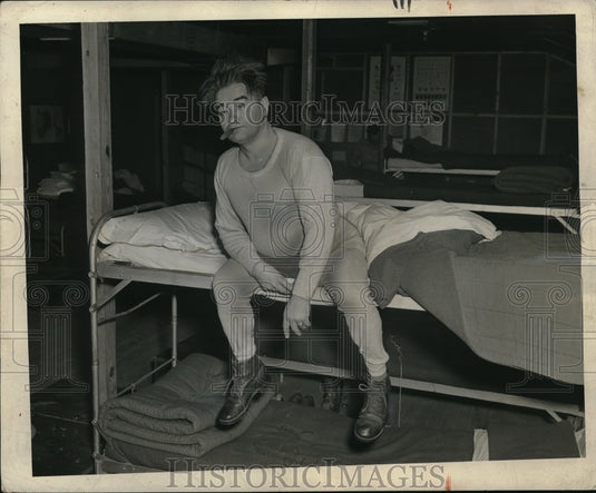 1946 Press Photo Joe McTurk, actor, featured in France Yank Magazine - Historic Images