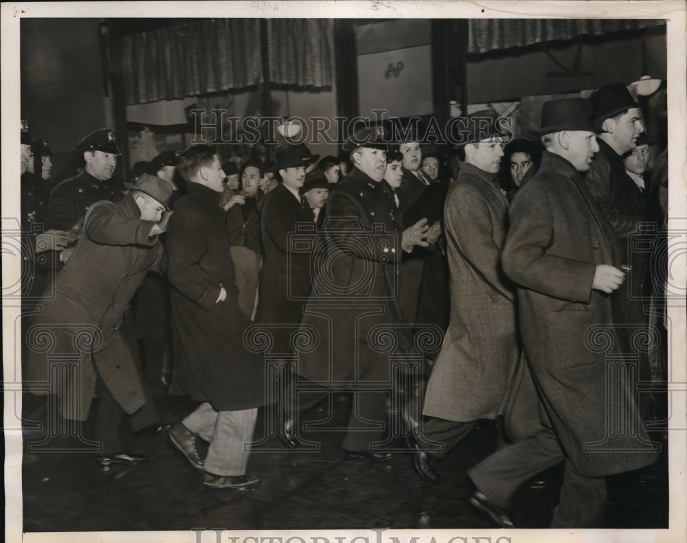 1940 Press Photo Police rushing a group that picket the French Consulate in N.Y. - Historic Images