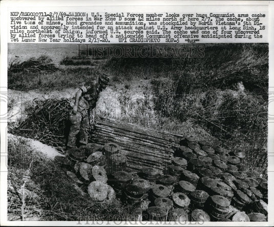1969 Press Photo Saigon, Vietnam, Special forces & seized arms cache - nec61266 - Historic Images