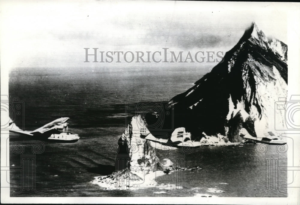 1942 Planes Like These Met Japanese At Dutch Harbor - Historic Images